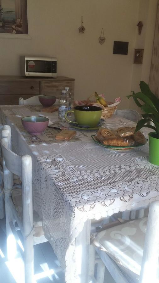 B&B Le Peonie Badesi Esterno foto